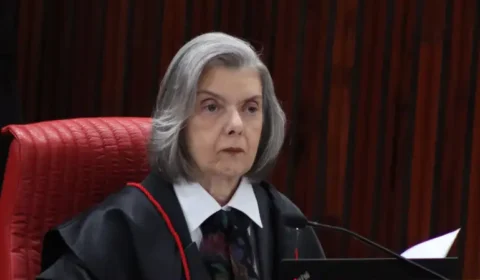 Cármen Lúcia denuncia racismo contra colega e ministra do TSE em evento da Presidência