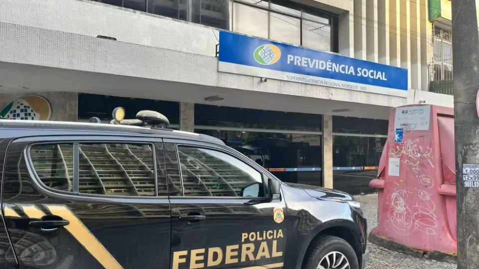Polícia Federal investiga fraudes contra o INSS em Minas Gerais