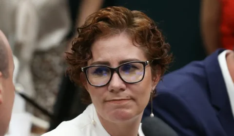 Ministro Alexandre de Moraes determina prisão de Carla Zambelli