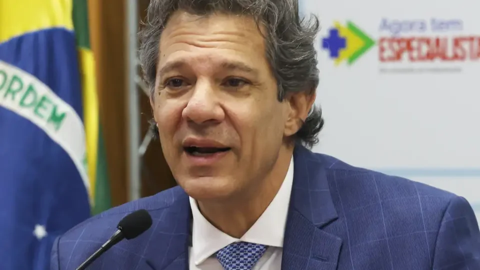 ‘Hora de congelar o debate sobre aumento de gastos’, diz Haddad