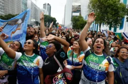 Número de evangélicos no Brasil cresce menos que esperado (26,9%)