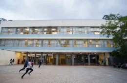 Gestão Nunes quer que responsáveis por escolas privatizadas contratem professores