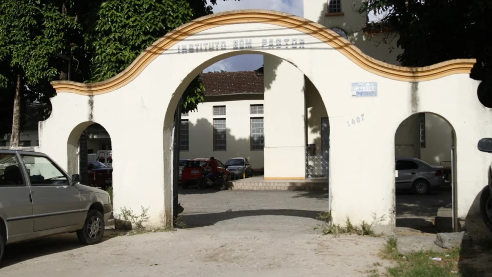 O ‘Quarto do Castigo’: tortura e abandono nas prisões de Pernambuco