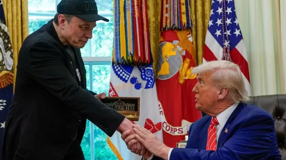 Após troca de farpas, Trump ameaça romper contratos dos EUA com empresas de Elon Musk
