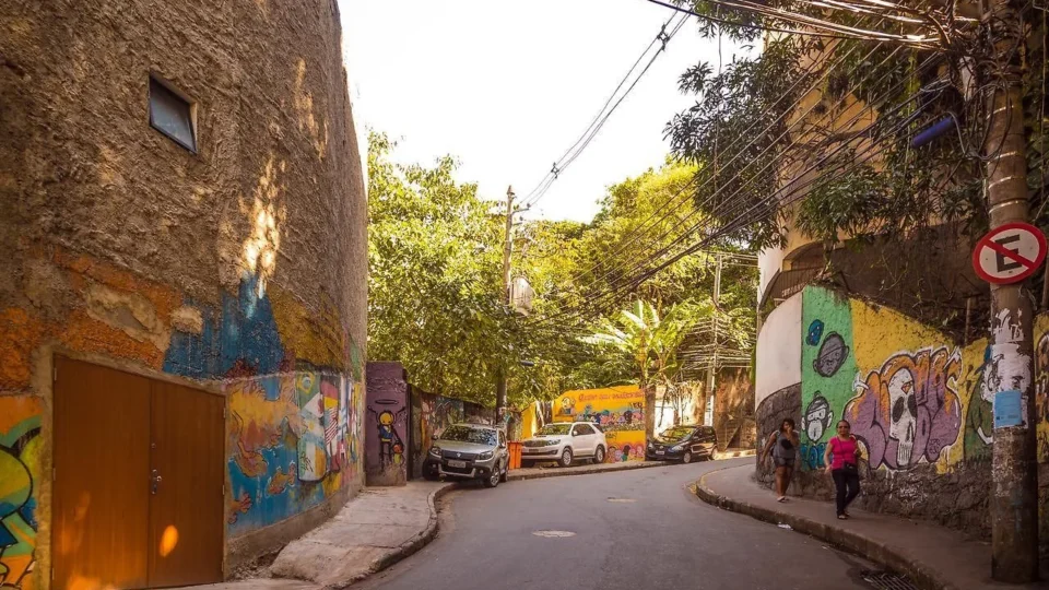 Igreja Evangélica na bifurcação da ladeira: fé, favela e ética
