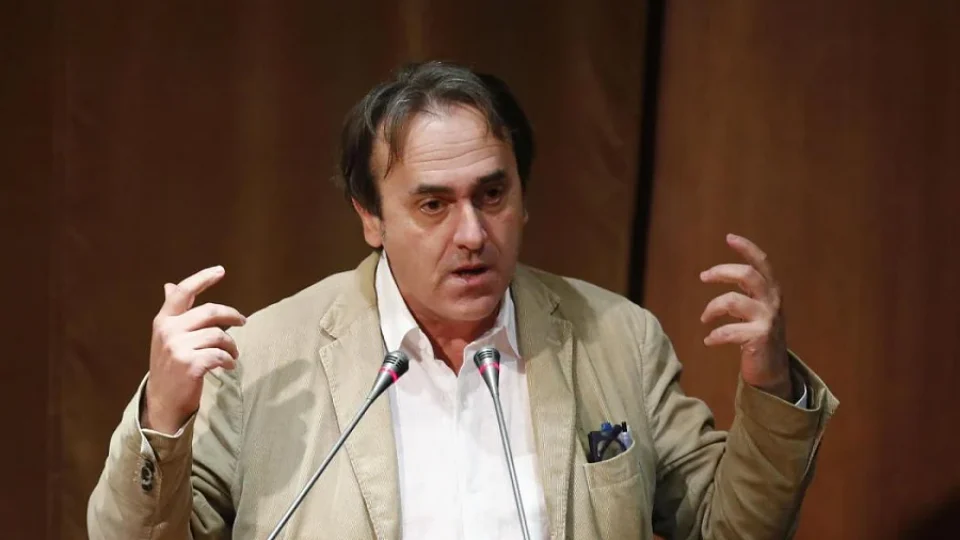 Deputado italiano que indicou à polícia endereço de Zambelli relata ameaças de morte