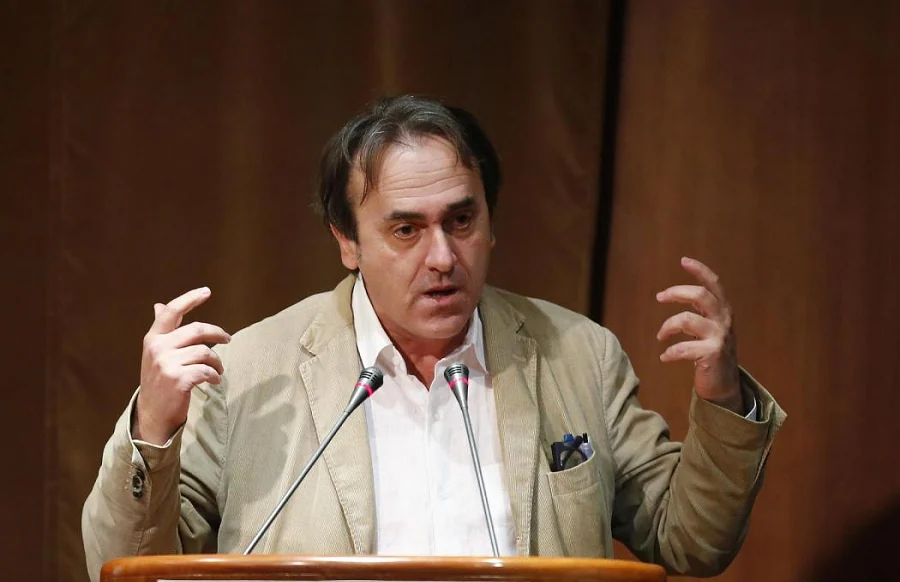 Deputado italiano cobra governo por omissão na prisão de Zambelli: