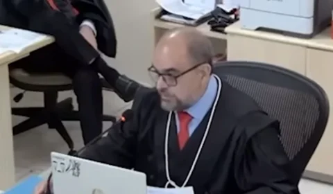 Desembargador afirma que autismo é mina de dinheiro para médicos e critica valores de pensão