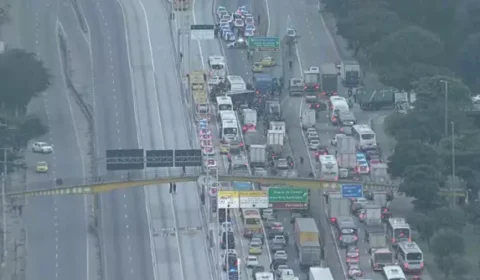 Operação policial leva terror a passageiros e motoristas na Avenida Brasil e Linha Vermelha