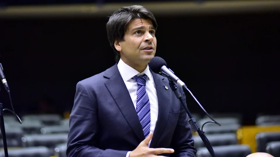 Reforma administrativa mira fim de privilégios e unificação de regras no serviço público