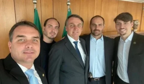 Veja como aparecem os filhos de Jair Bolsonaro na investigação da Abin paralela