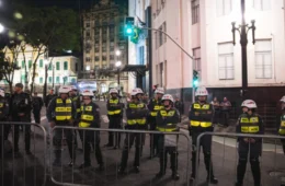 PM de Tarcísio tem colisão com Polícia Civil ao cumprir mandado judicial sem avisá-la