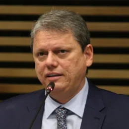 Maior doador de Tarcísio é herdeiro de família do MT com fazendas sobrepostas à TI Piripkura