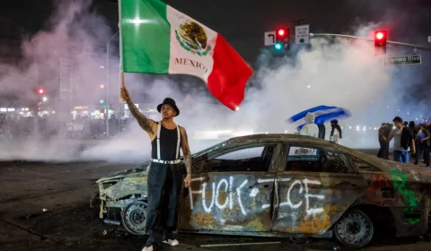 Ruas de Los Angeles têm atos pró-imigrantes; Trump mobiliza Guarda Nacional