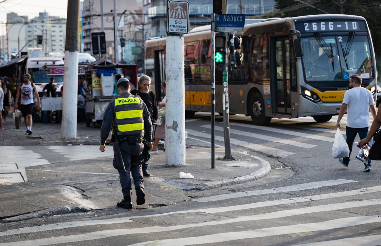 Vendedores ambulantes do centro de São Paulo relatam rotina de violência da polícia
