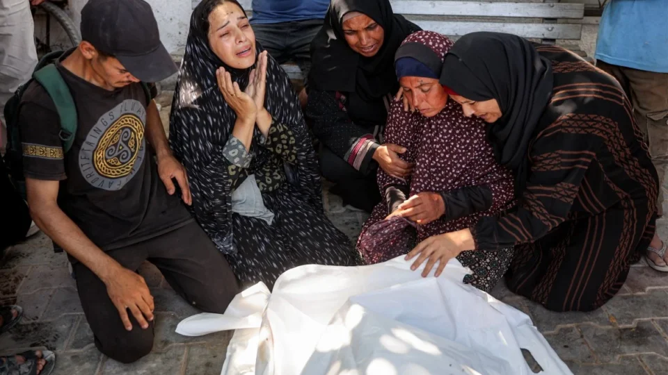Ataques israelenses em Gaza deixam 41 mortos, diz Defesa Civil; 23 esperavam distribuição de alimentos