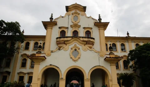 Estudantes de escolas públicas aumentam presença nas universidades, diz IBGE