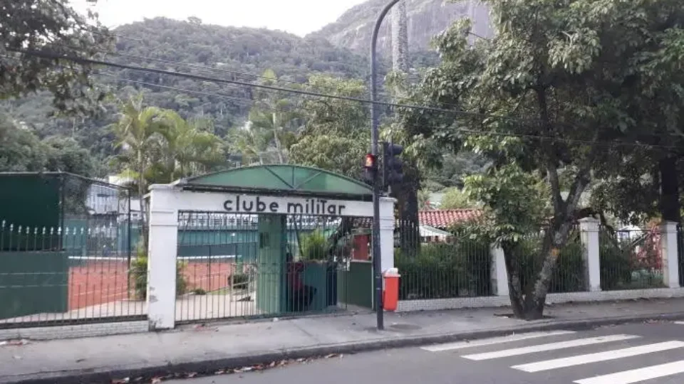 Clube Militar perde relevância, se distancia da ativa e vê queda no número de filiados