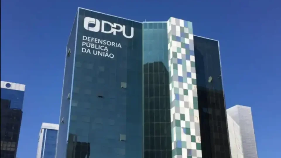 Defensoria da União alerta sobre golpes usando o nome do órgão e de defensores