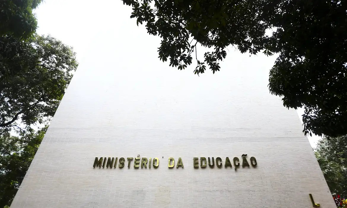 Educação
