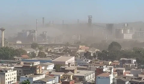 CSN é alvo de fiscalização por poluição atmosférica em Volta Redonda (RJ)