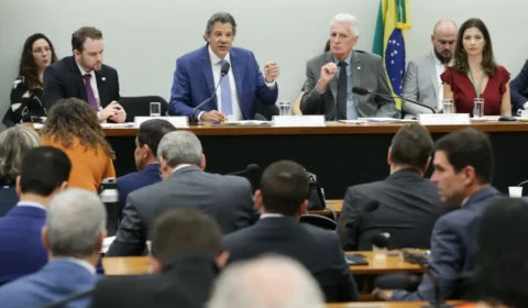 Audiência com Haddad é encerrada depois de tumulto
