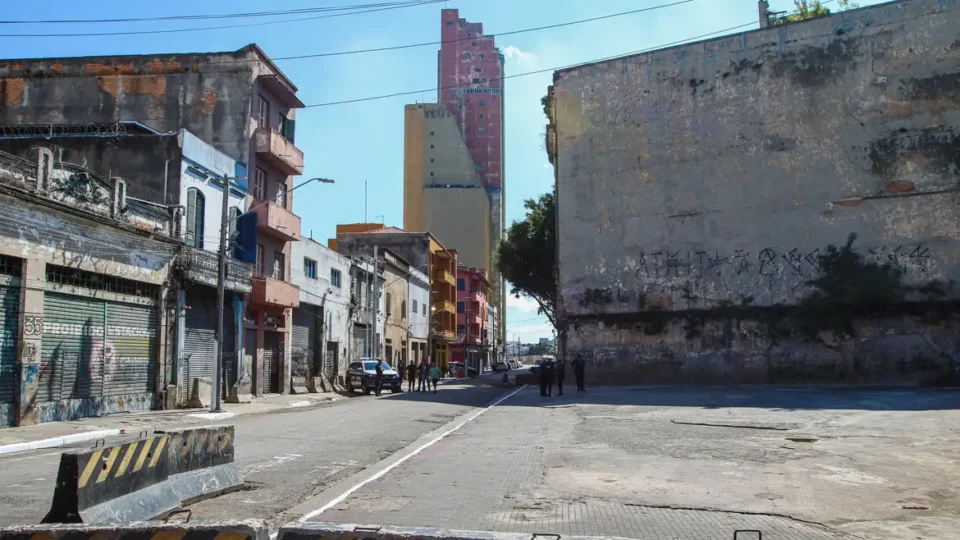 Intervenção na Cracolândia expulsa população vulnerável
