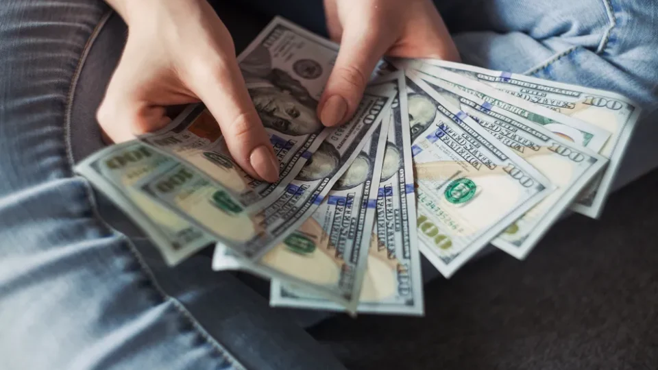 Brasil tem 433 mil milionários em ranking de riqueza global