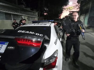 Polícia