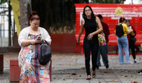 Prazo para pagar taxa de inscrição do Enem 2025 termina hoje