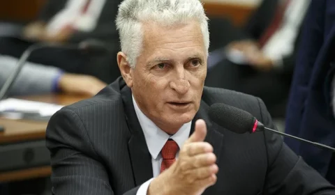 Deputado pede convocação do presidente do BRB à CPMI do INSS