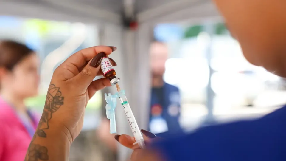 Dose de reforço de vacina contra meningite terá proteção maior a partir de 1º de julho