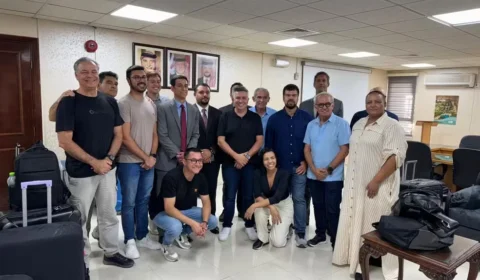 Políticos brasileiros deixam Israel pela fronteira com a Jordânia