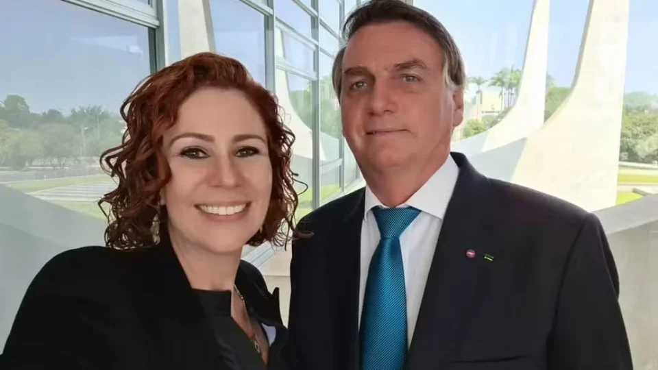Antes de anunciar fuga, Zambelli pediu a empresários uma casa nos EUA