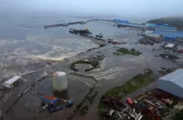 Após atingir Japão e Rússia, tsunami avança nos EUA e pode chegar à América do Sul
