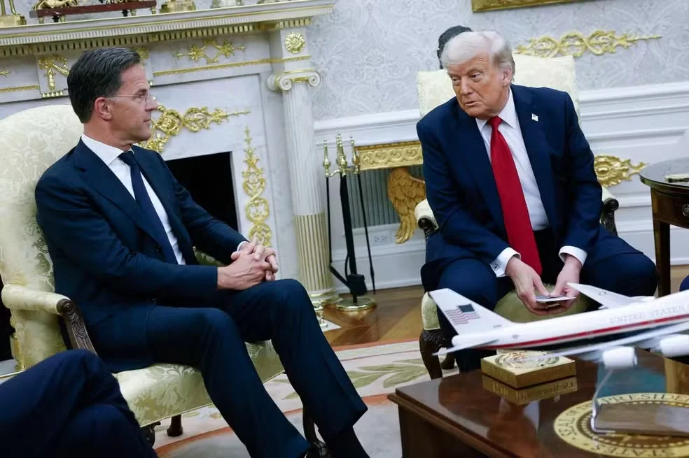 Trump ameaça impor tarifa de 100% contra Rússia se não houver cessar-fogo na Ucrânia