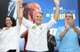 Preso há duas semanas, prefeito de Palmas sofre infarto e é internado