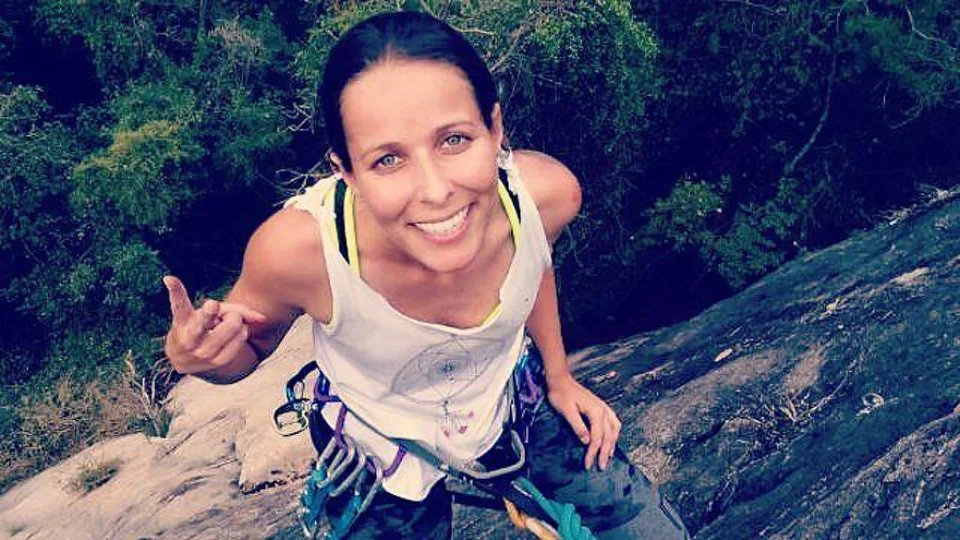 Mulher que morreu em queda de rapel era montanhista experiente e servidora pública