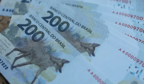 Ipea: mais ricos deveriam pagar 14% para igualar à classe média