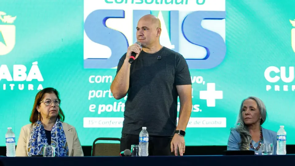 Prefeito de Cuiabá é acusado de violência política contra professora