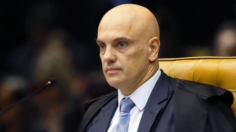 Moraes abre apuração sobre insider trading antes de tarifaço de Trump