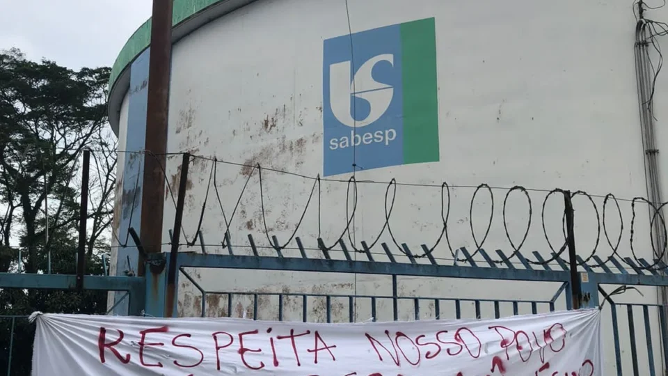 Cidade paulista completa 6 dias sem água: população sofre e Sabesp não oferece compensações