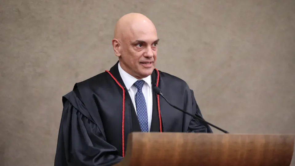 STJ recebe pedido para intimar Moraes em ação movida pelo Rumble e empresa de Trump nos EUA