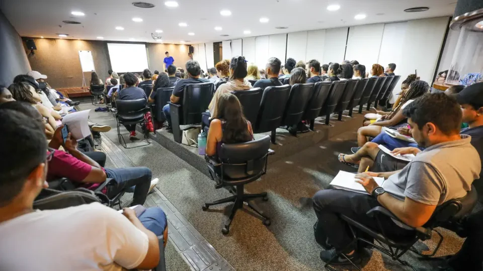 CNU 2025: retificação no edital simplifica pedido de isenção