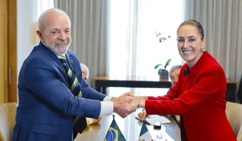 Lula conversa com presidente do México para articular frente contra tarifas de Trump