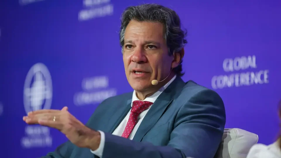 Haddad: atrelar votação da isenção do IR à da anistia é loucura