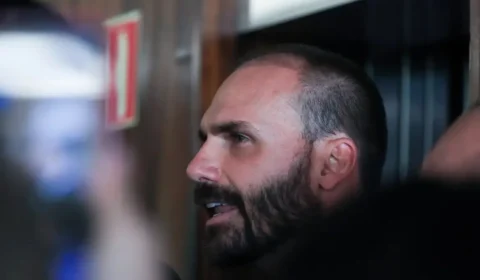AGU quer saber se Eduardo Bolsonaro manipulou dólares para lucrar com tarifaço