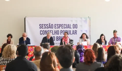 Conselho Popular do BRICS defende taxação dos super-ricos e desdolarização