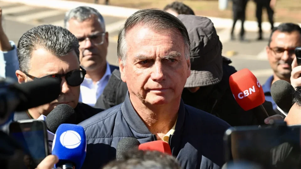 Processo contra Bolsonaro não deve ser afetado com mudança em foro