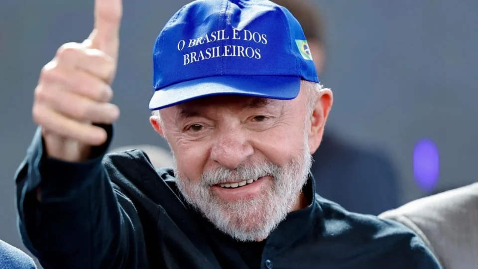 Lula chama Bolsonaro de ‘coisa covarde’ e o responsabiliza por tarifaço de Trump